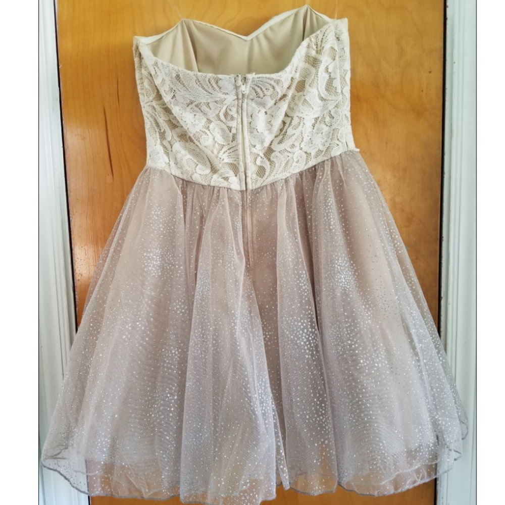 Dress - Picture 2 of 2